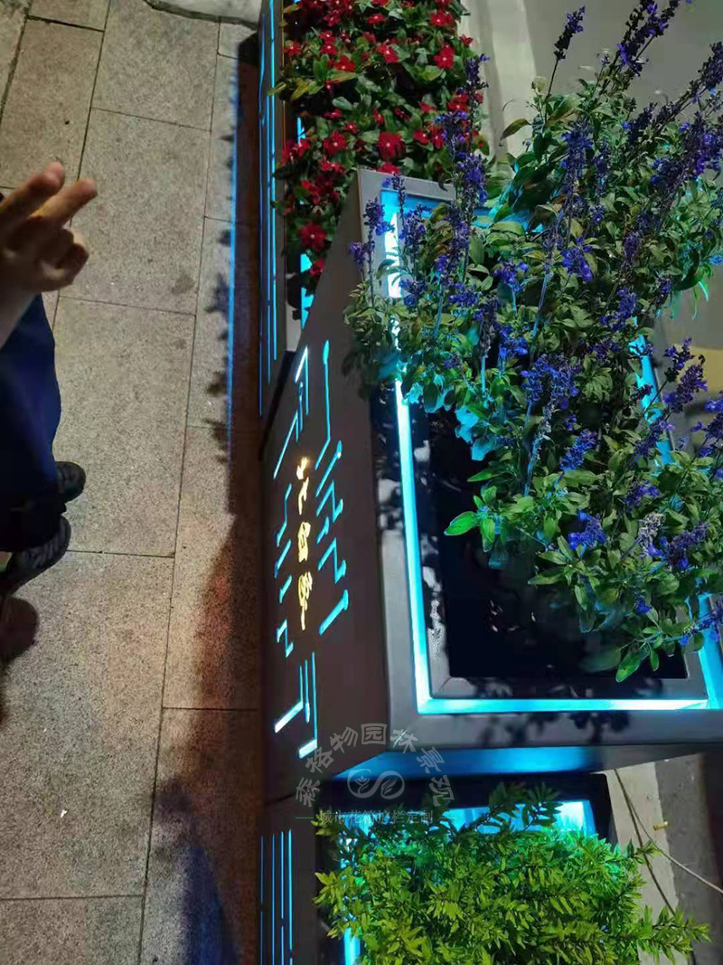 灯光花箱是新型的智慧灯光景观花箱产品 灯光花箱是新型的智慧灯光景观花箱产品